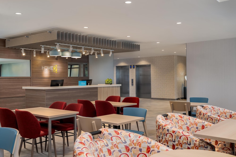 Home2 Suites by Hilton Riverview Tampa 34/54