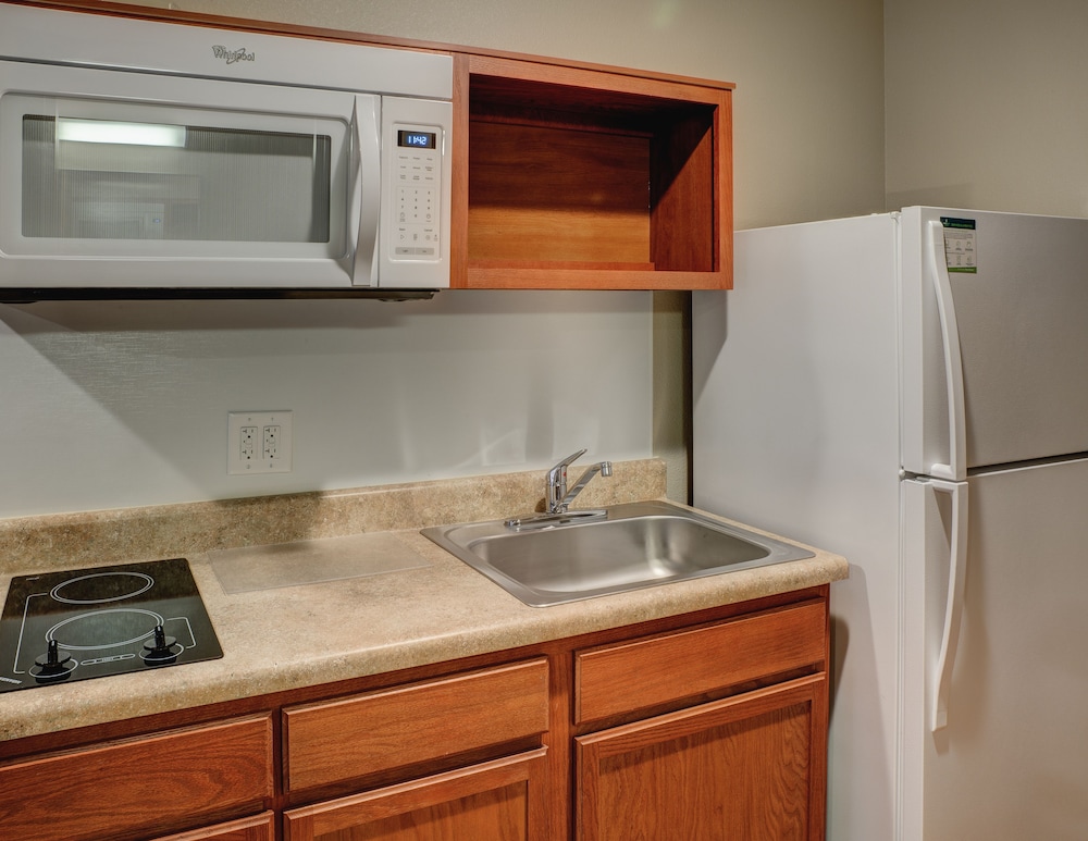 WoodSpring Suites Columbus NE I-270 Airport 37/38
