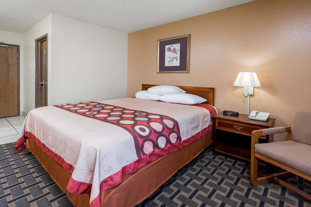 Suite, Queen Bed