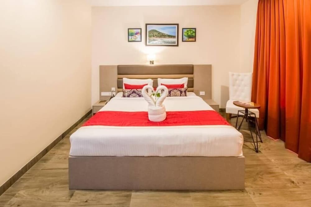 Mantris Hotel 4/22