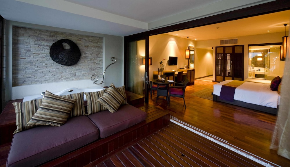 Sareeraya Villas and Suites 16/50