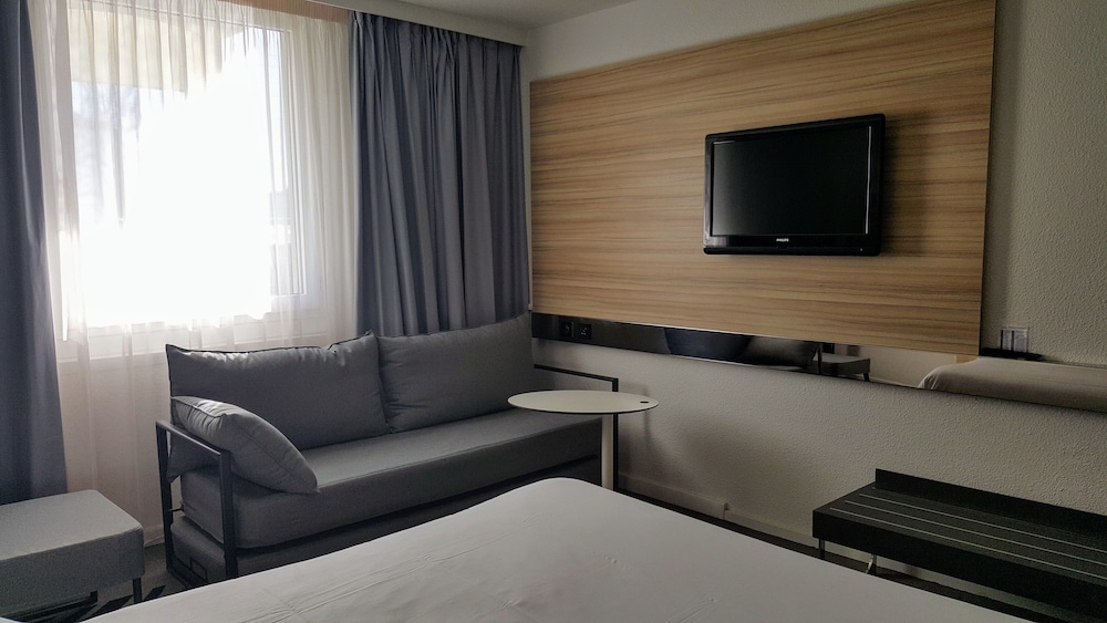 Novotel Narbonne Sud 25/48