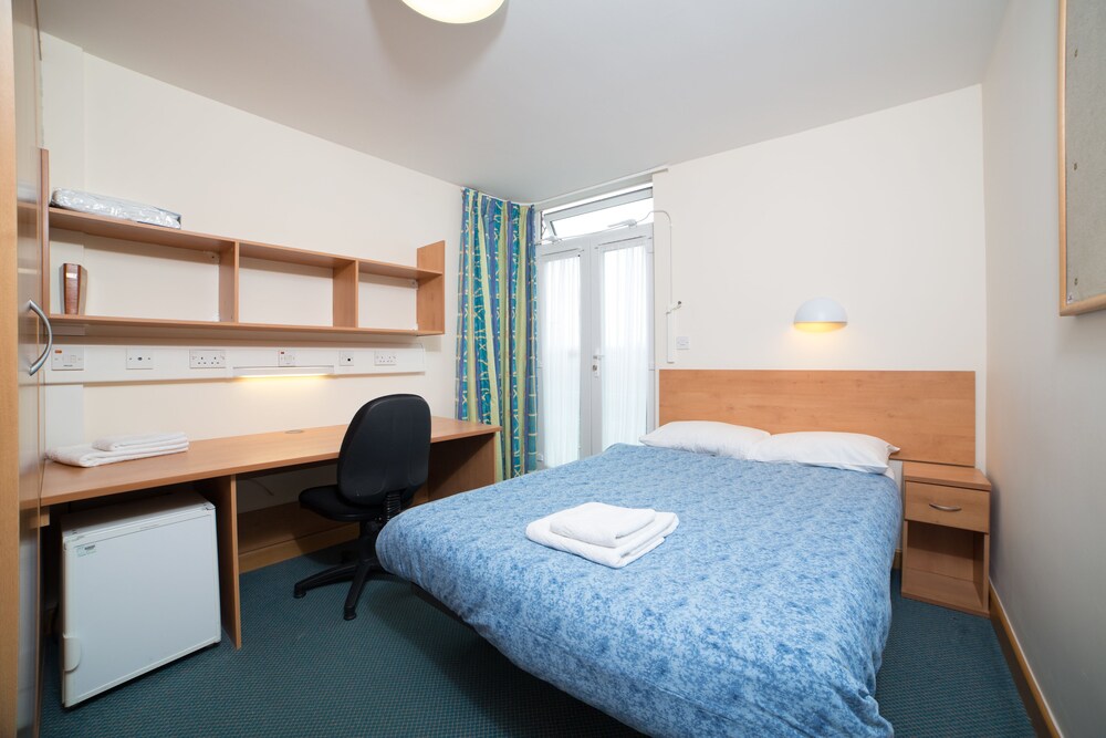 University of Exeter Holland Hall 14/50