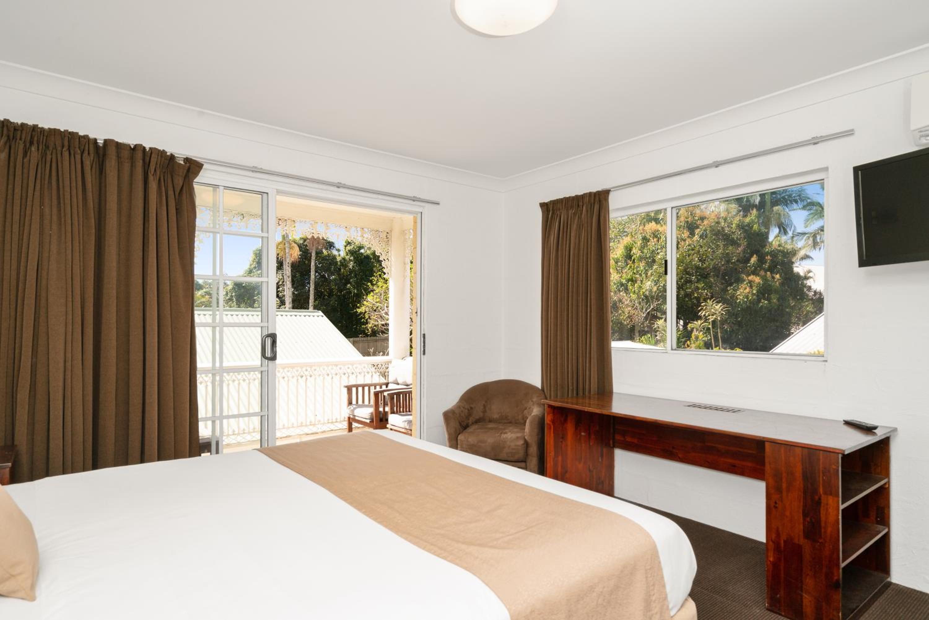 3 Bedrooms, Apartment, 2 Bathrooms