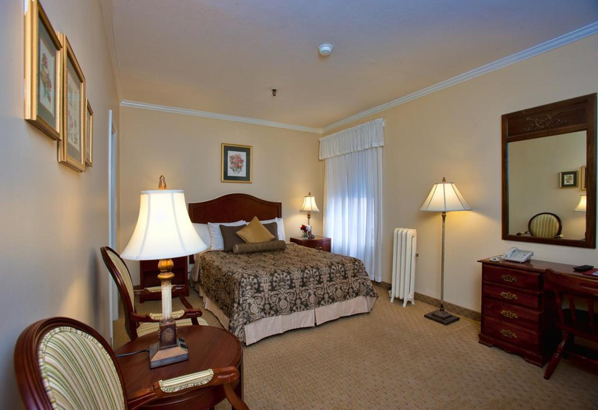Hotel Amari 12/27