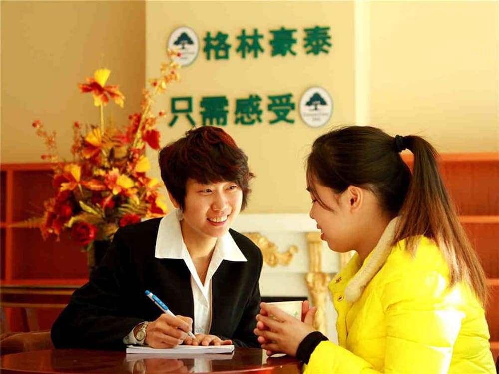 Greentree Inn Zhenjiang Gaotie Wanda Square Express Hotel 21/26