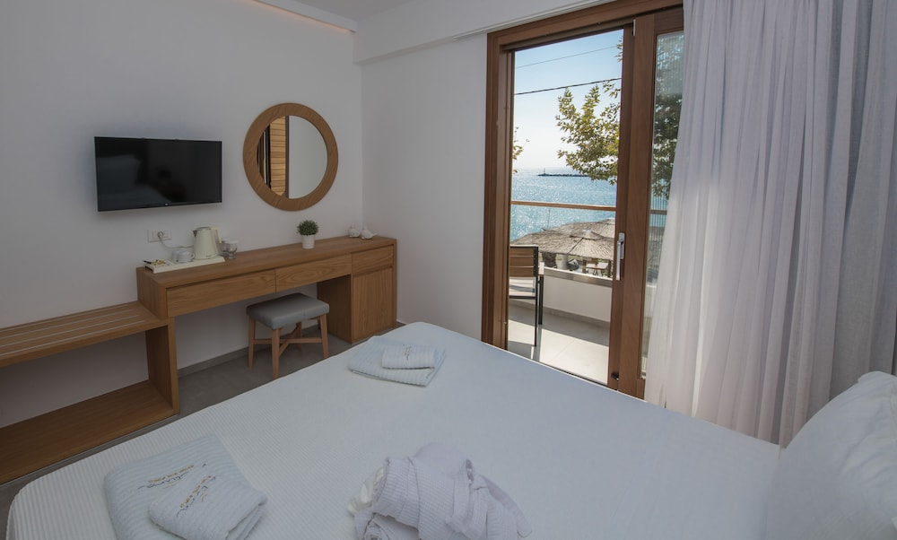 Natura Luxury Boutique Hotel Skopelos 18/50