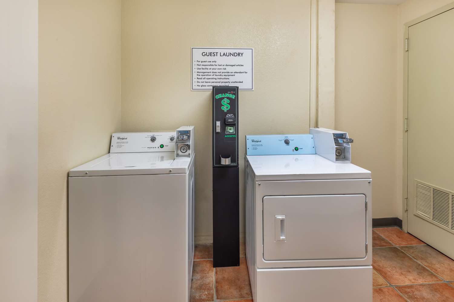Best Western Dinosaur Valley Inn & Suites 32/37