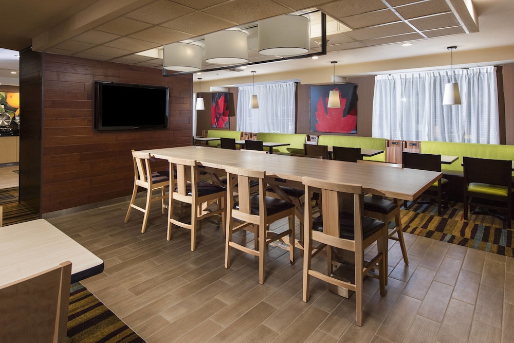 Fairfield Inn Suites By Marriott Ft Myers Cape Coral 31/50