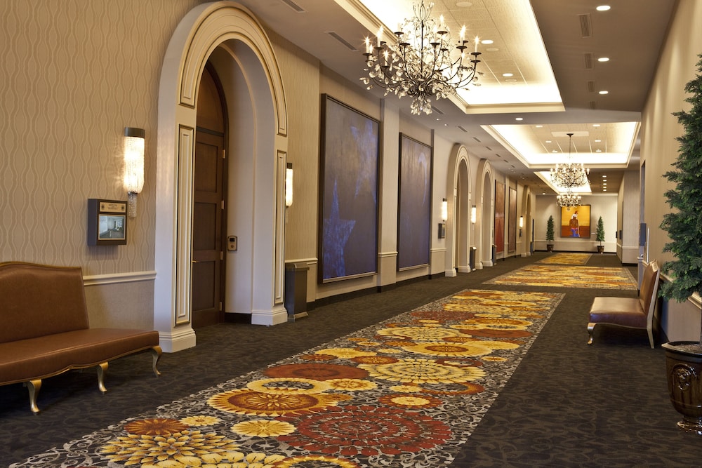 Casino Del Sol Resort 4/32