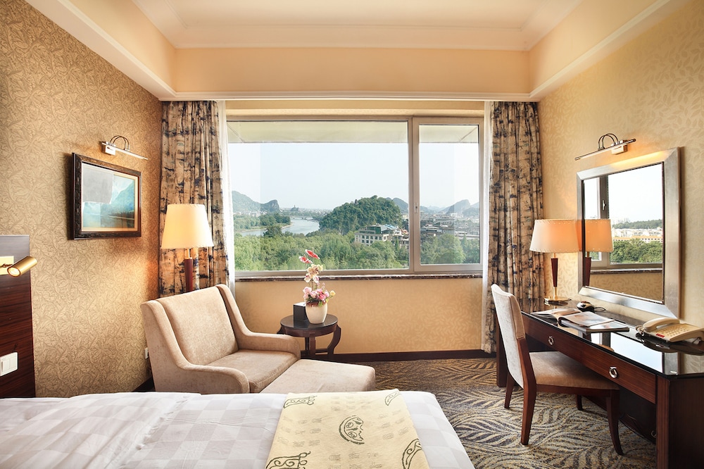 Lijiang Waterfall Hotel 34/71