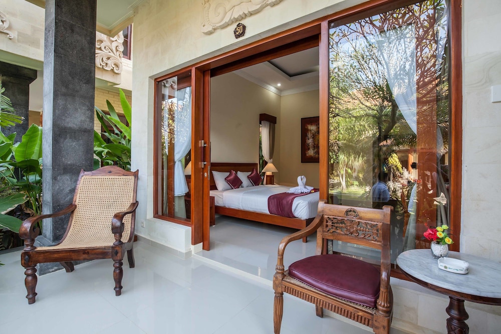 VILA SHANTI BEACH HOTEL 12/36