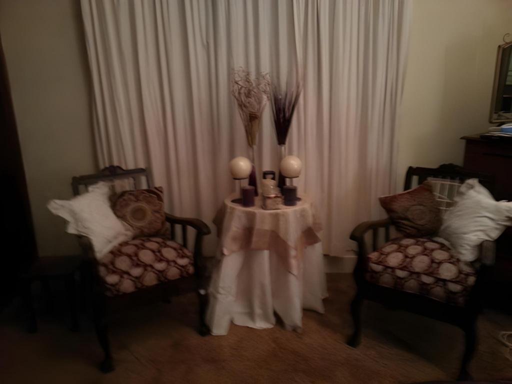Oak Lane Bed & Breakfast 24/36