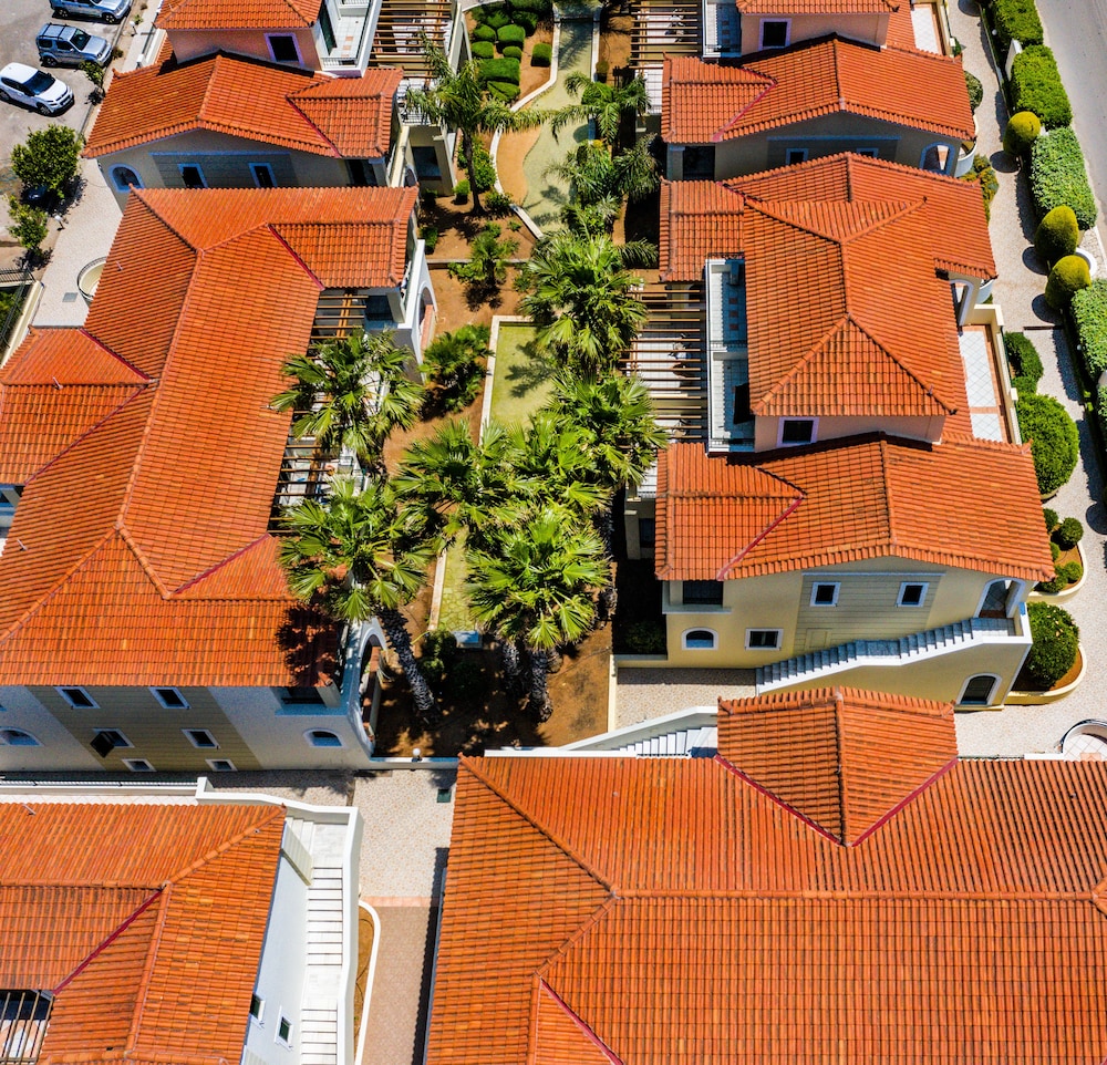 Messina Resort 45/47