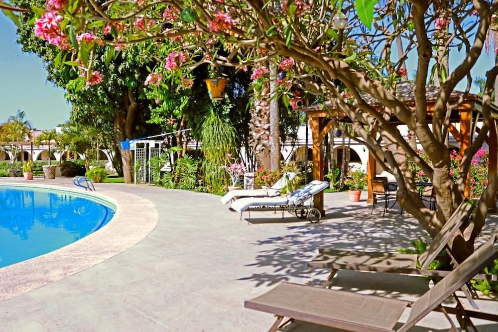 Hotel Del Rio 54/62