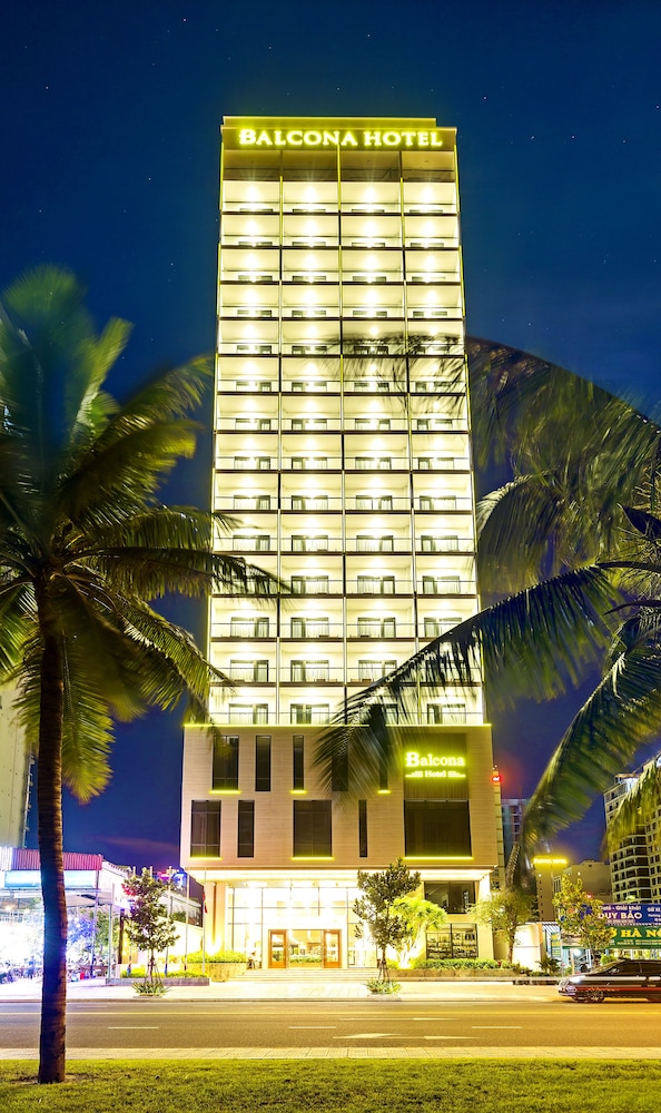 Balcona Hotel Da Nang 2/72