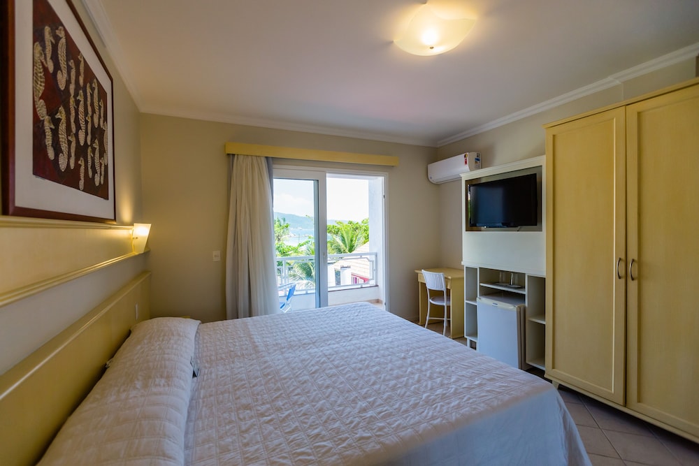 Bombinhas Blue Suites 5/19