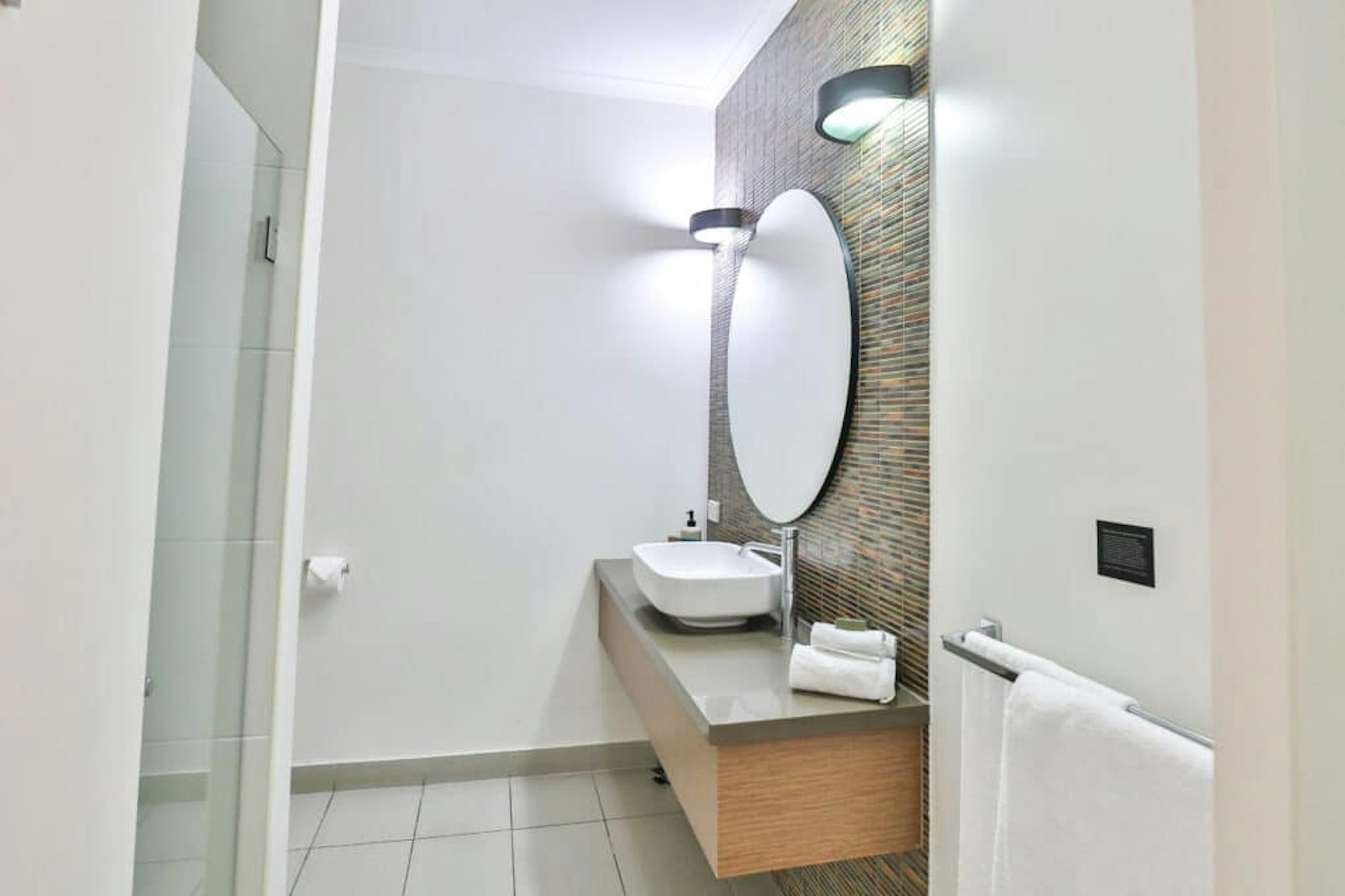 Indulge Apartments Ontario 9/10
