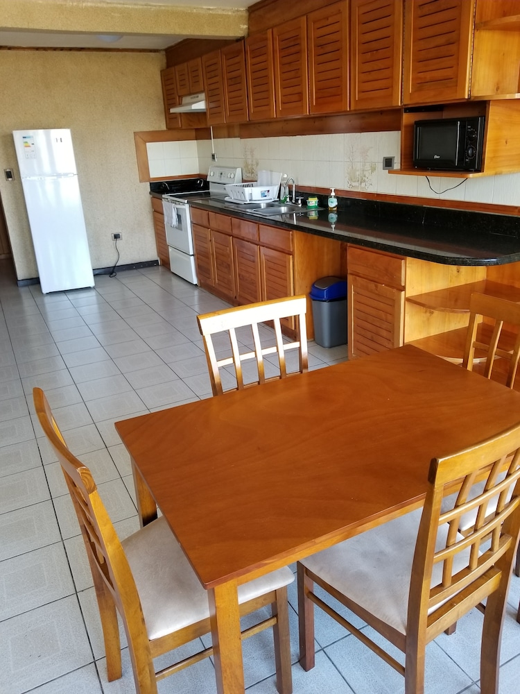 Hostel Monte Campana Escazu 36/50
