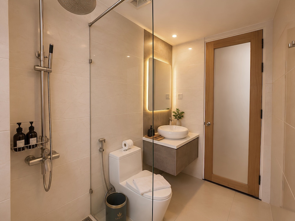 Raon Danang Beach Hotel 67/73