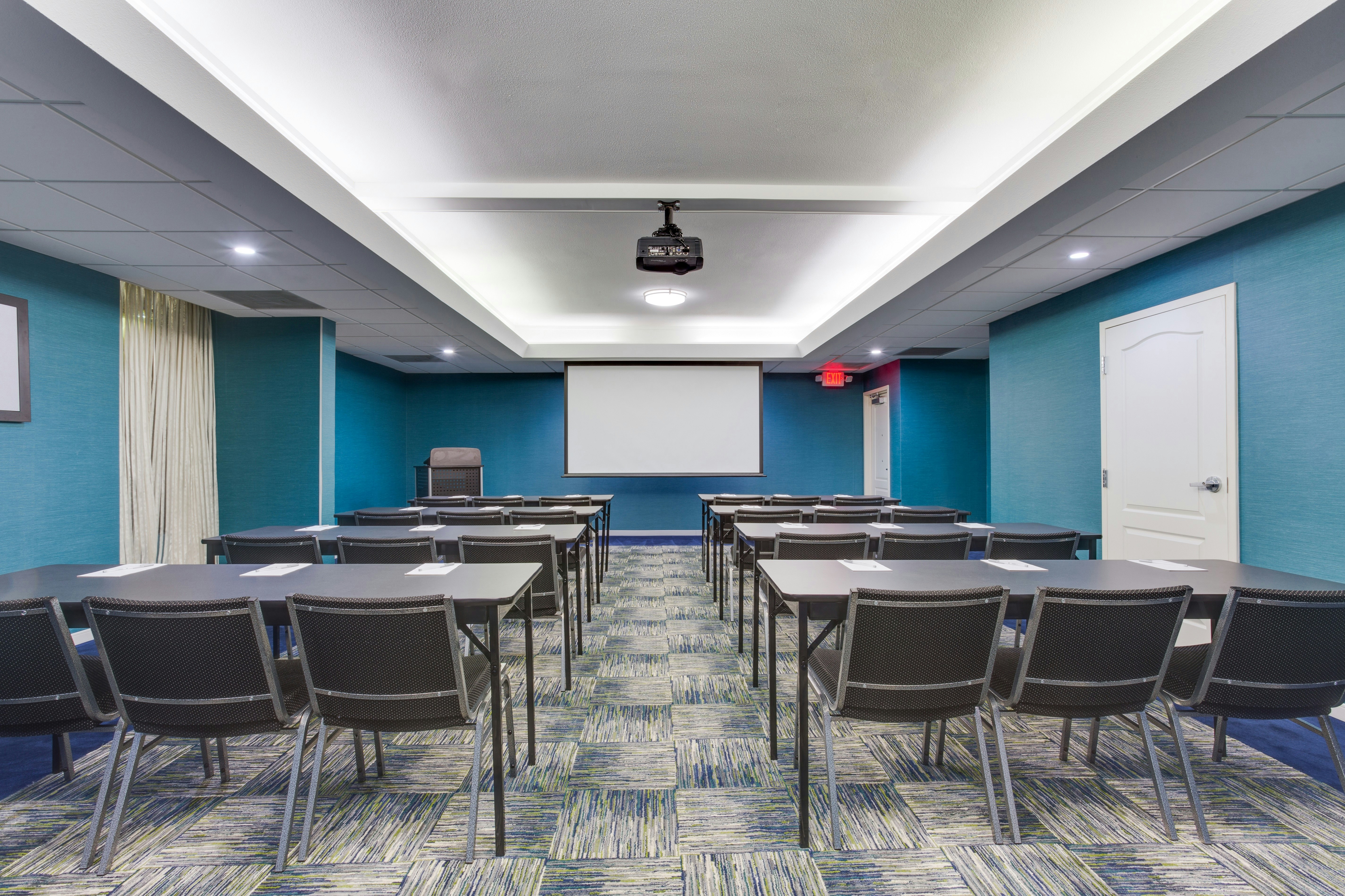 Hampton Inn Norcross 34/35
