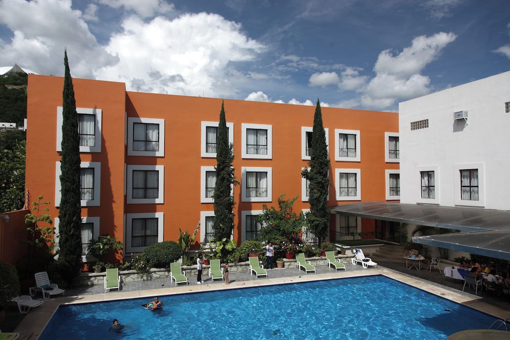 Hotel Oaxaca Dorado 9/50