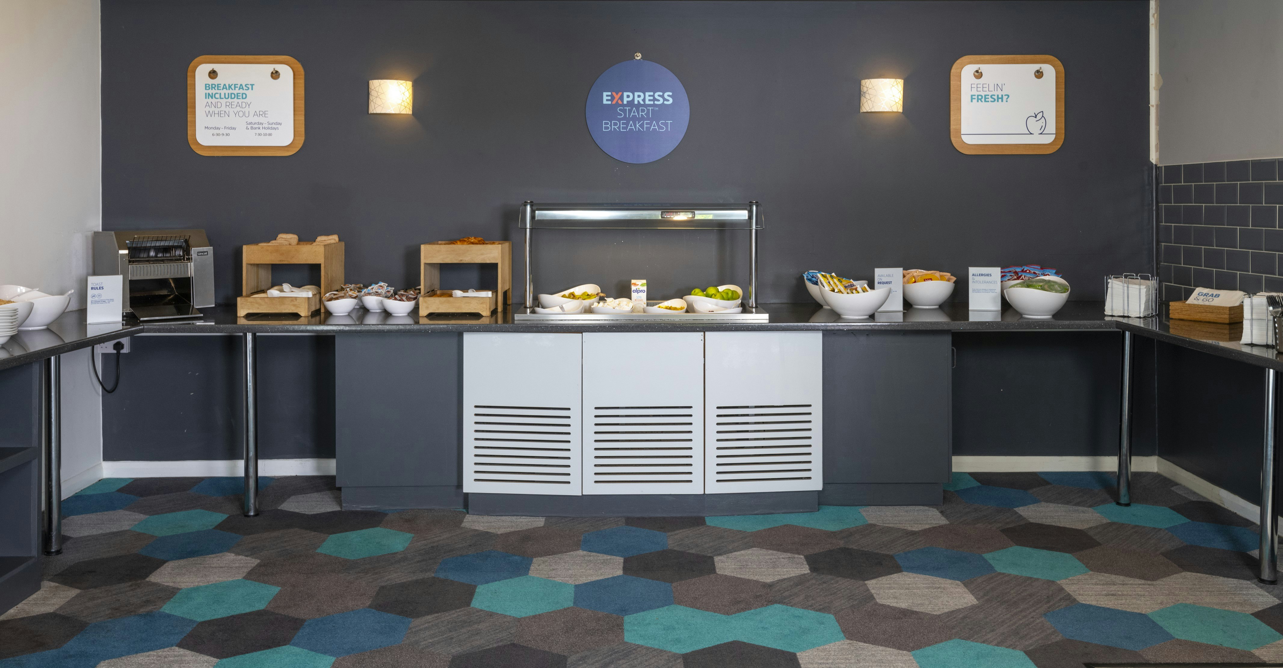 Holiday Inn Express Lichfield 3/38