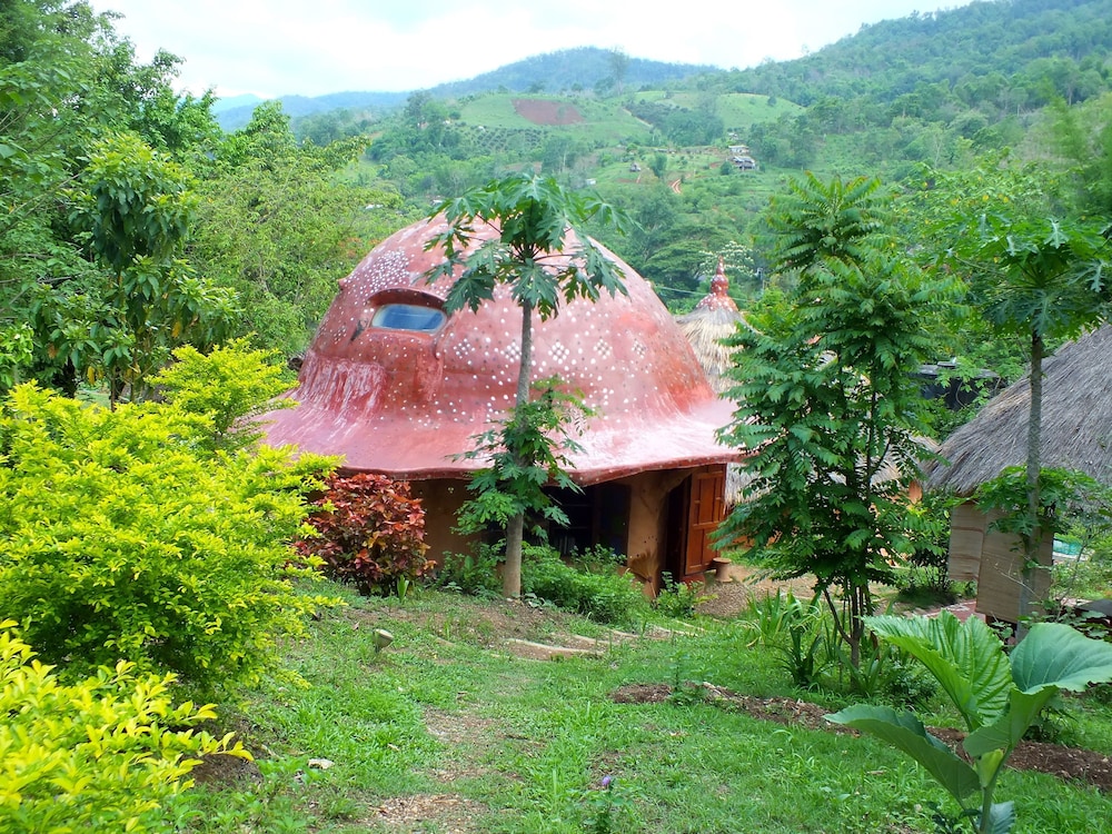 Chiang Dao Roundhouses 43/47