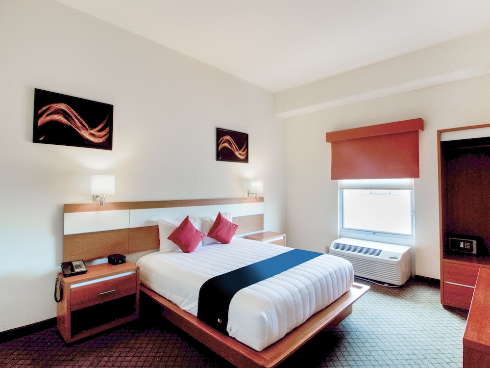 Capital O Hotel Herederos, Piedras Negras 9/35
