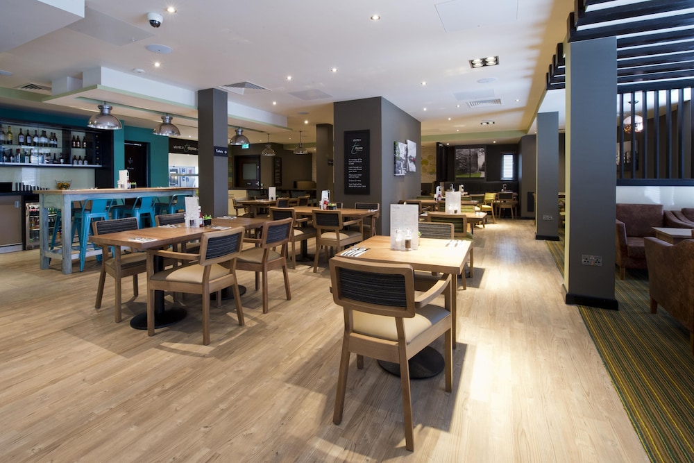 Premier Inn London Tottenham Hale Hotel 37/46