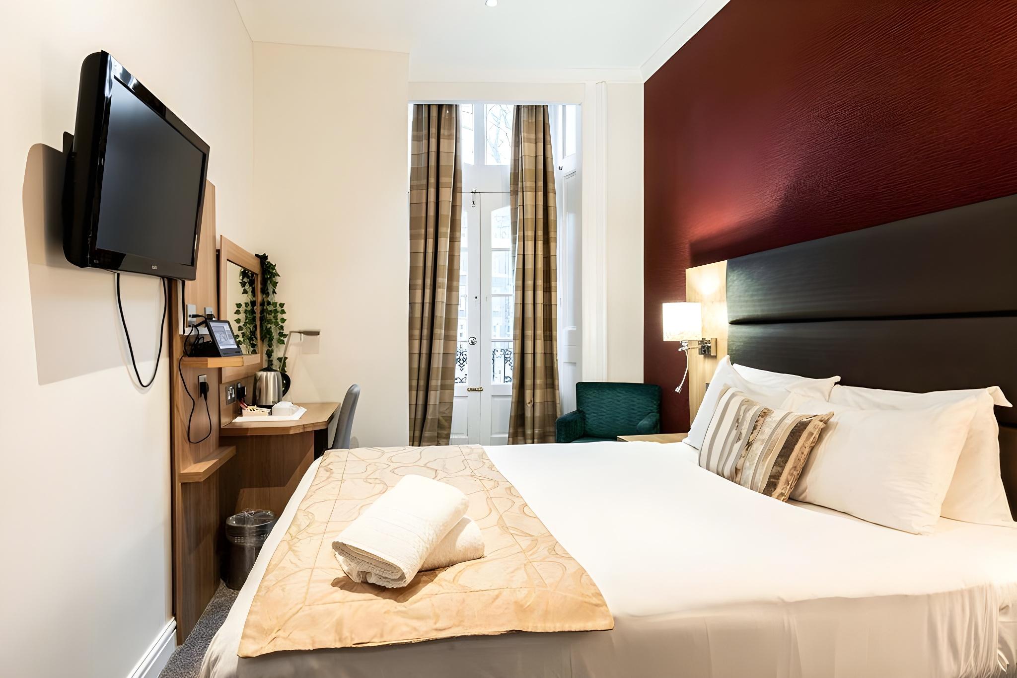 غرفة قياسية بسرير مزدوج، Lancaster Court Hotel 2/3