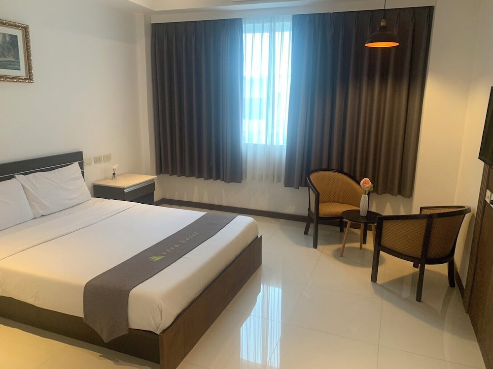 Townhouse Oak Vera Hotel Near Clark International Airport 19/57
