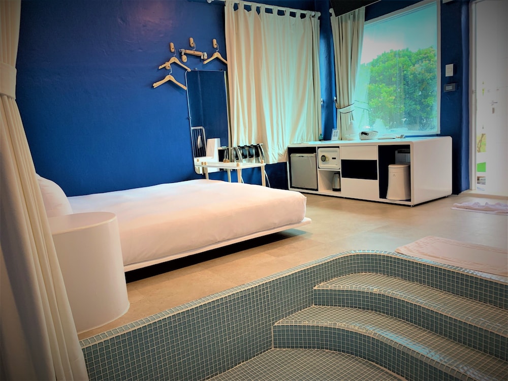 Southborder Design Hotel 58/69