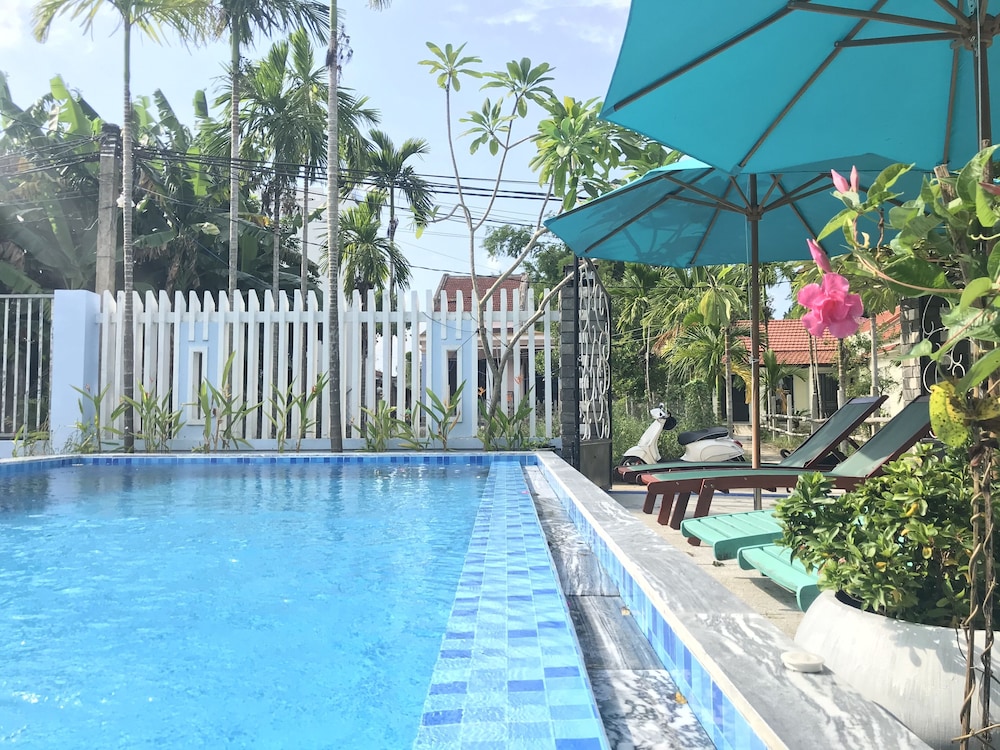 The Moon River Homestay Villa 45/50