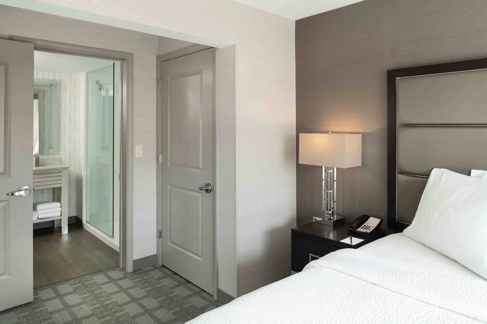 Residence Inn Portsmouth Downtown Waterfront 8/40