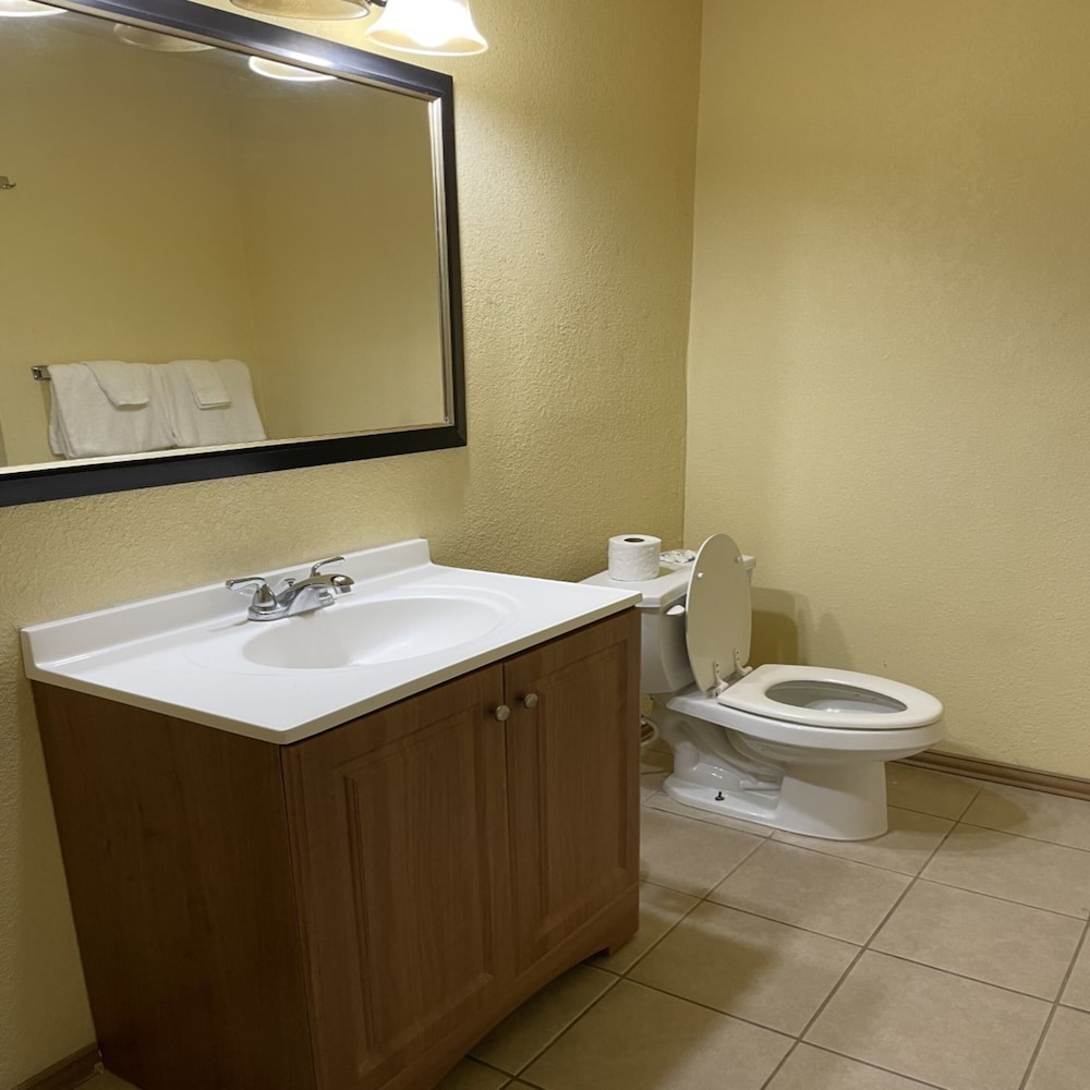 Economy Inn 26/29