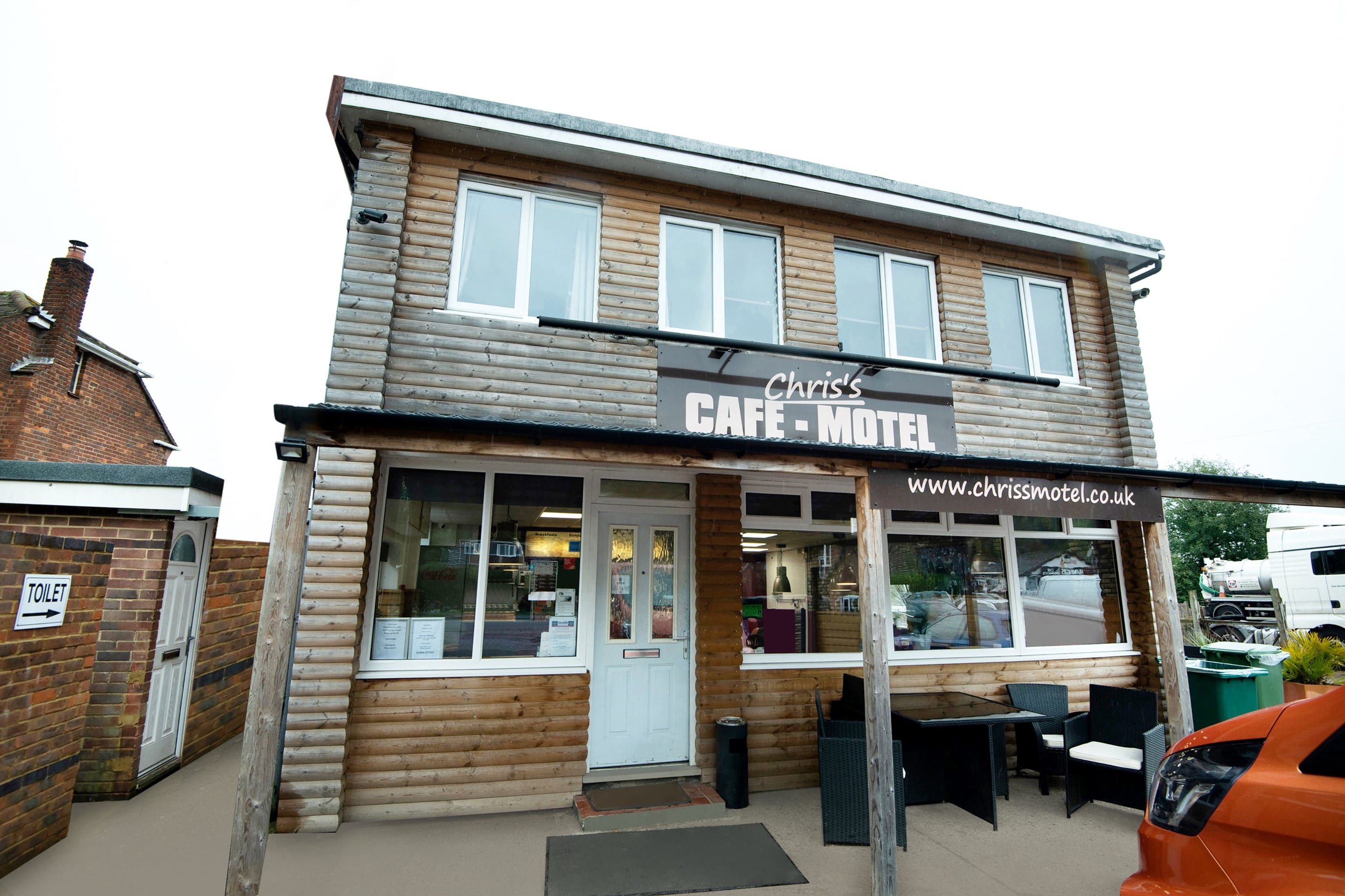 OYO Chriss Motel in HIGH WYCOMBE