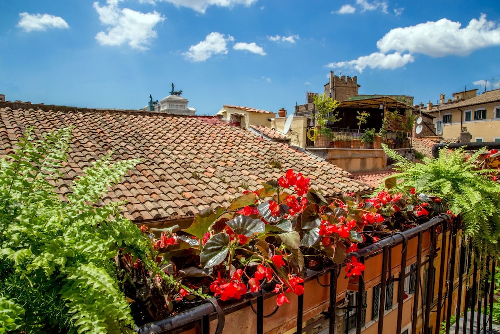 The Inn At The Roman Forum 11/126