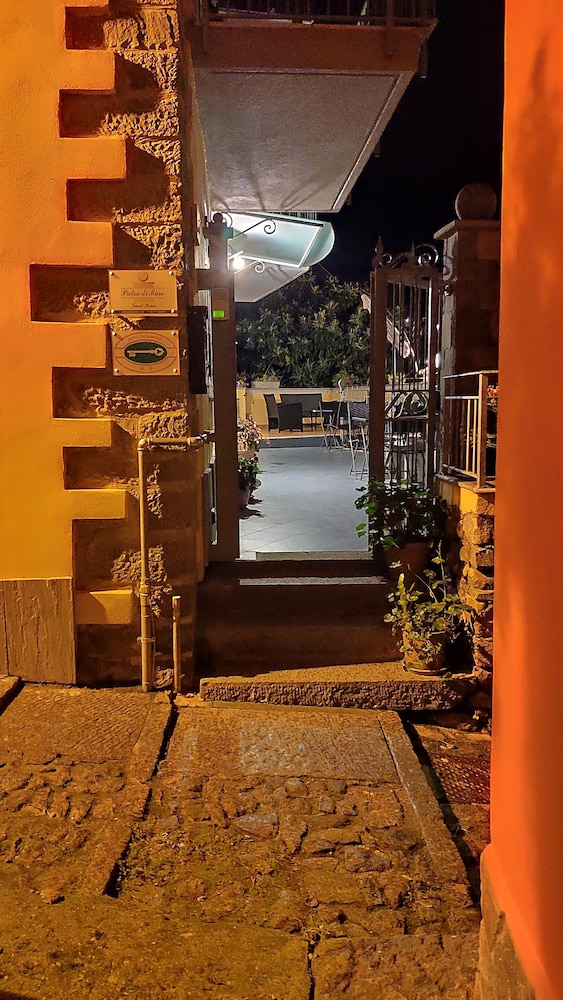 Pietra di Mare Guest House 30/55