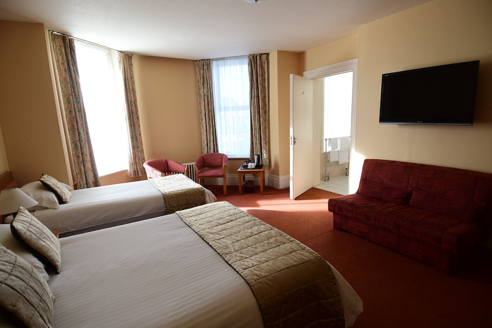 Trouville Hotel 15/76
