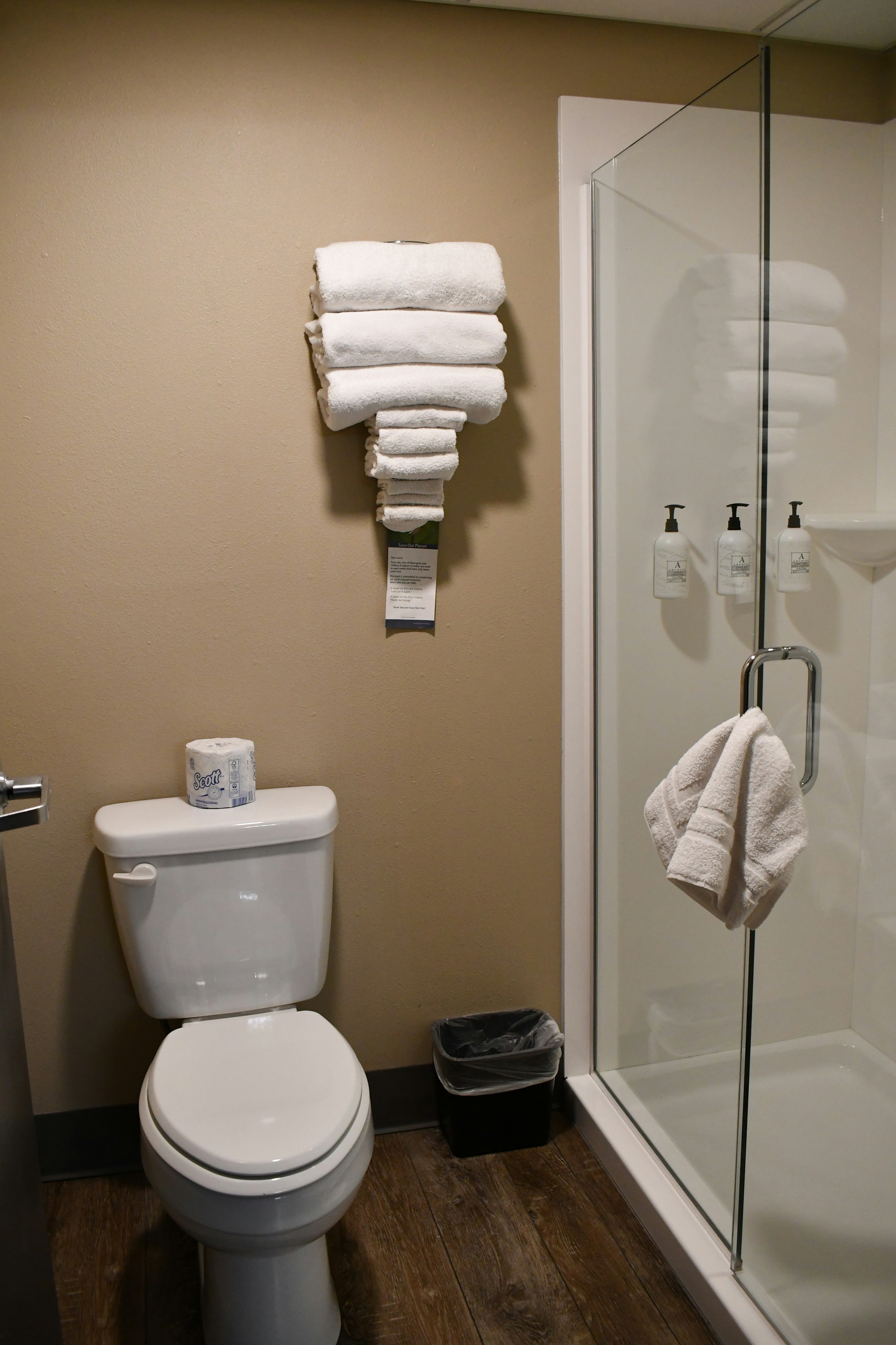 Cobblestone Inn & Suites - Trenton 42/45