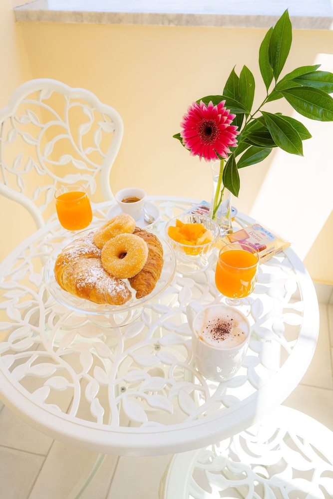 Cioffi Sorrento Rooms 40/50