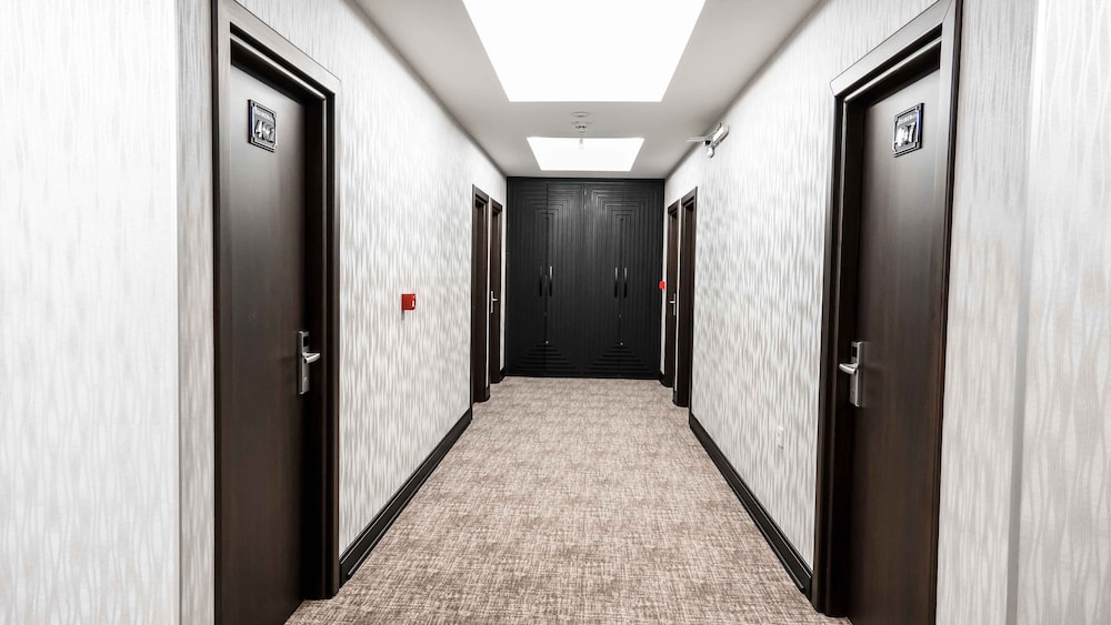 Dimen Hotel 25/37