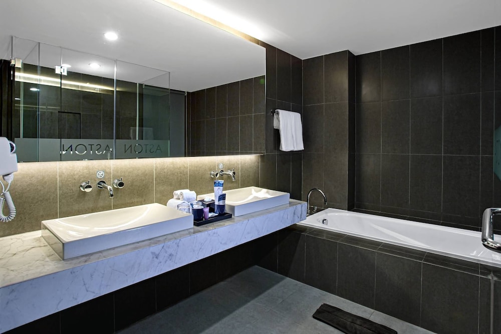 Aston Sidoarjo City Hotel and Conference Center 47/50