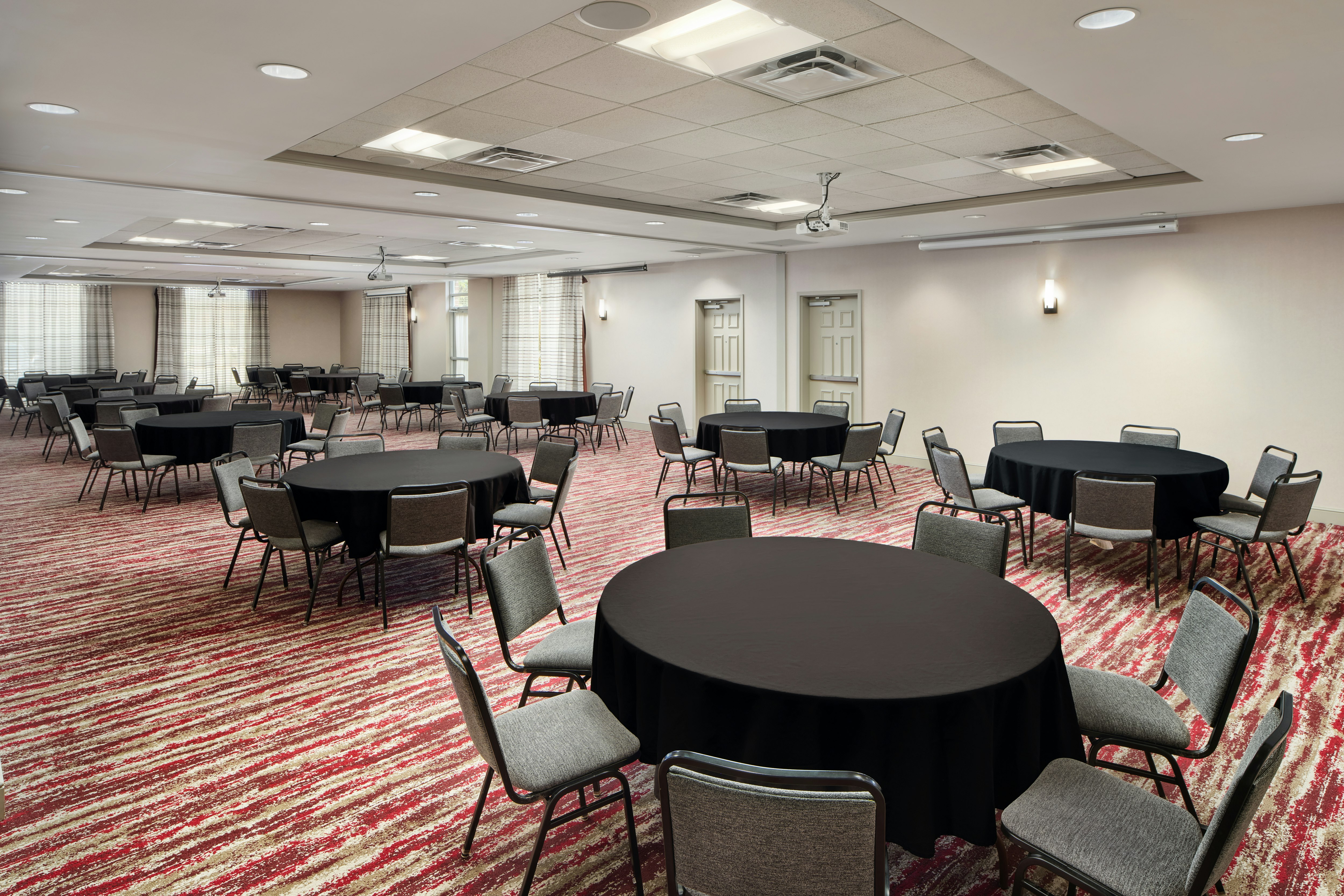 Hilton Garden Inn Schaumburg 24/31