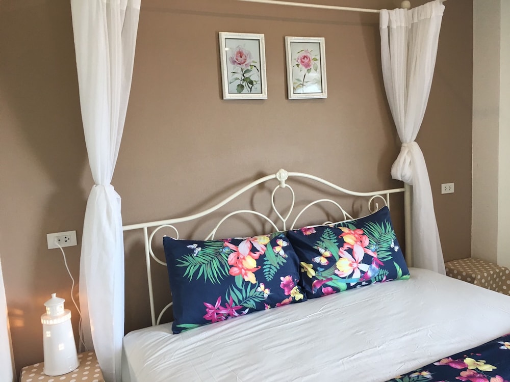 Green Apple Villa 6/57