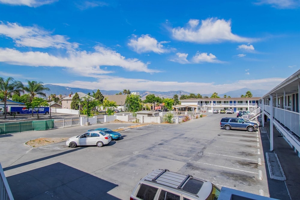 Motel6 San Bernardino, CA - Downtown 51/56