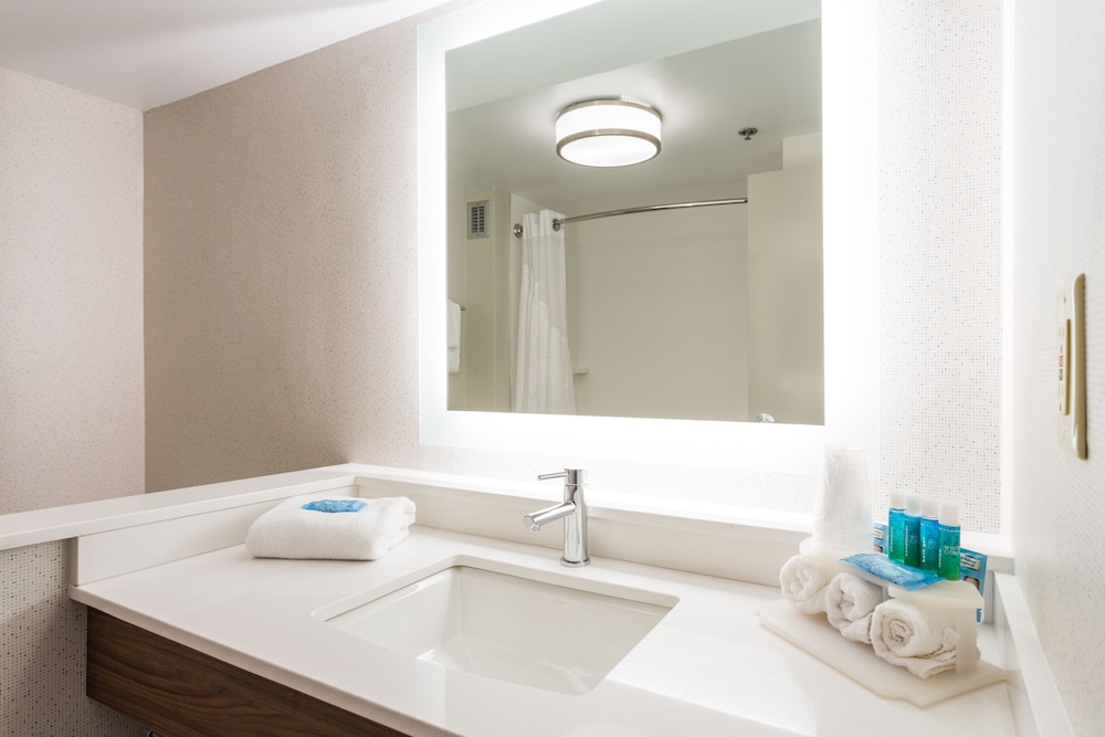 Holiday Inn Express Hotel Amp Suites Goldsboro Base Area 10/41