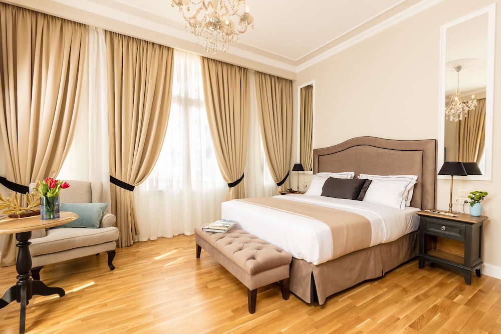 Athens Mansion Luxury Suites 30/70