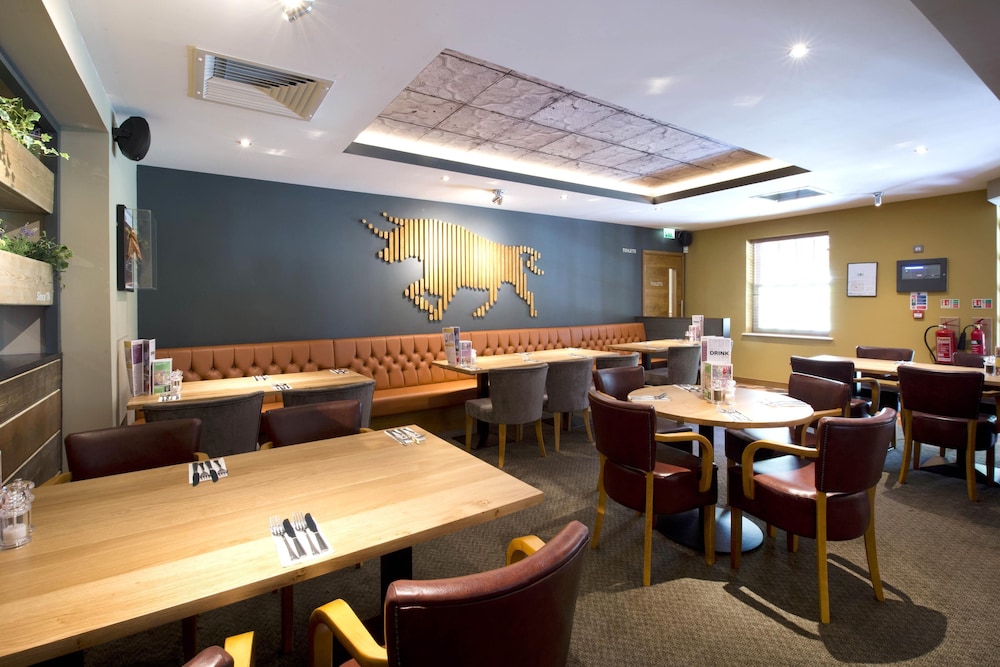 Premier Inn Farnham 31/46